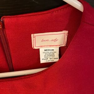 Form fitted geometric pattern dress